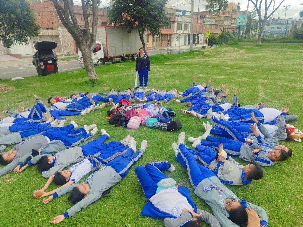 Alumnos colegio cooperativo nuevo muzu